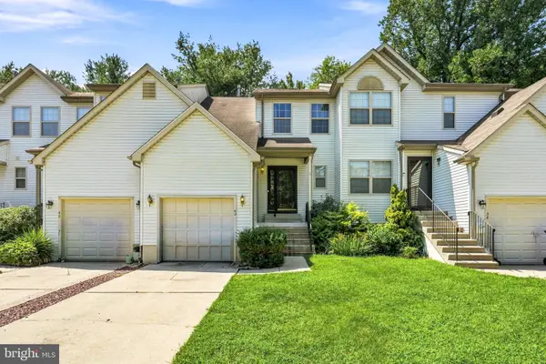 40 Woodstream Ct, MANTUA, NJ 08051