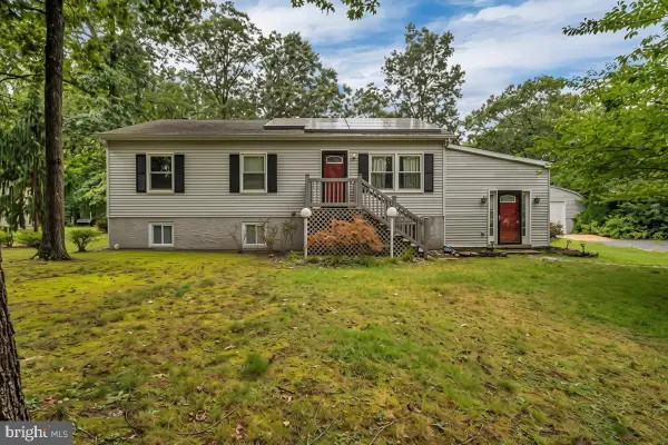 1425 12th Ave, WILLIAMSTOWN, NJ 08094