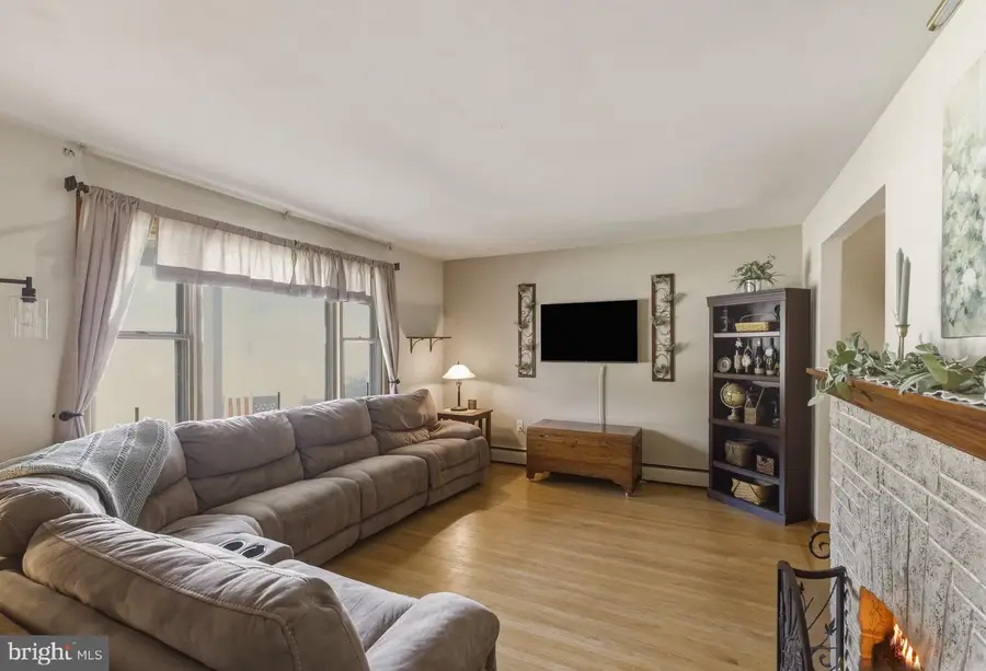 383 Hessian Ave, West Deptford, NJ 08096 - #3