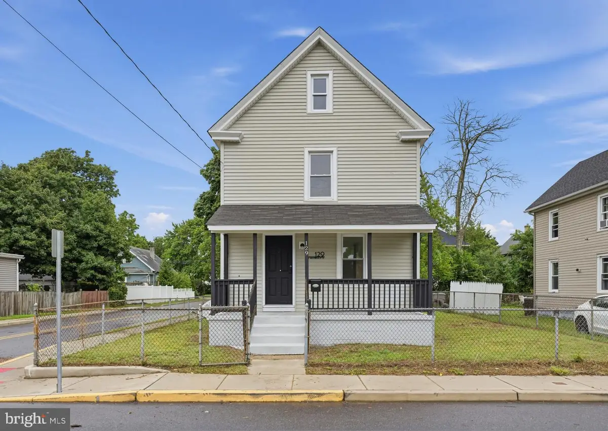 129 W Washington St, Paulsboro, NJ 08066 - #1