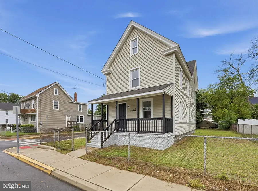 129 W Washington St, Paulsboro, NJ 08066 - #2
