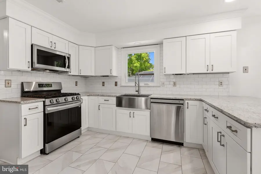 1405 Swan Ln, Mullica Hill, NJ 08062 - #3