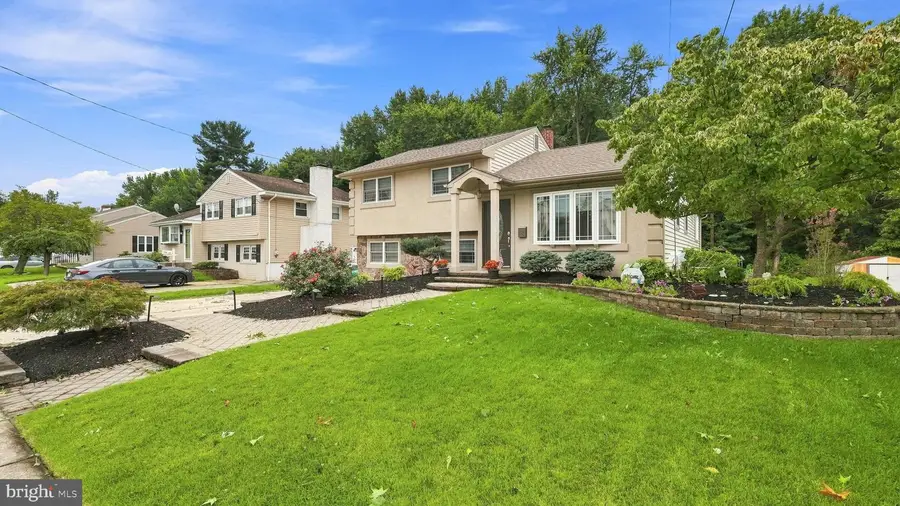 30 Pleasant Valley Dr, West Deptford, NJ 08096 - #2