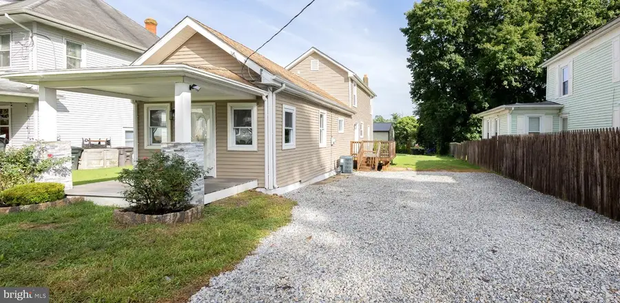 8 Columbia Ave, Newfield, NJ 08344 - #2
