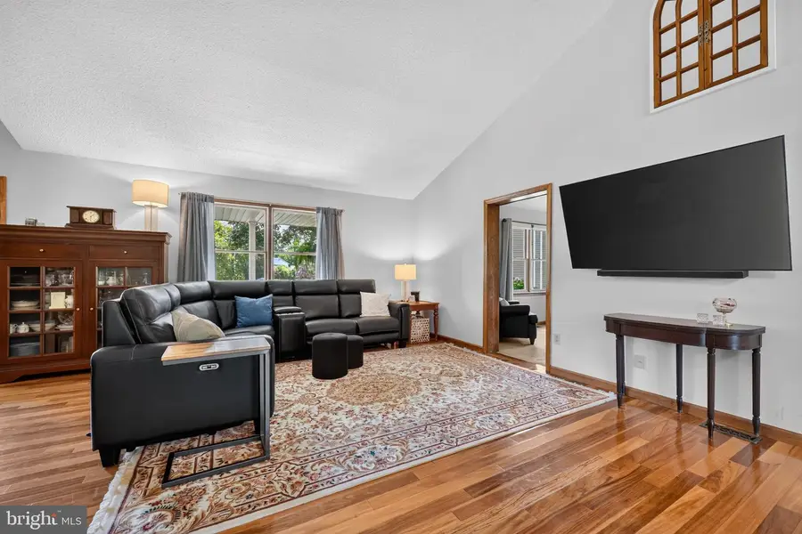 102 Holly Ct, Mullica Hill, NJ 08062 - #3