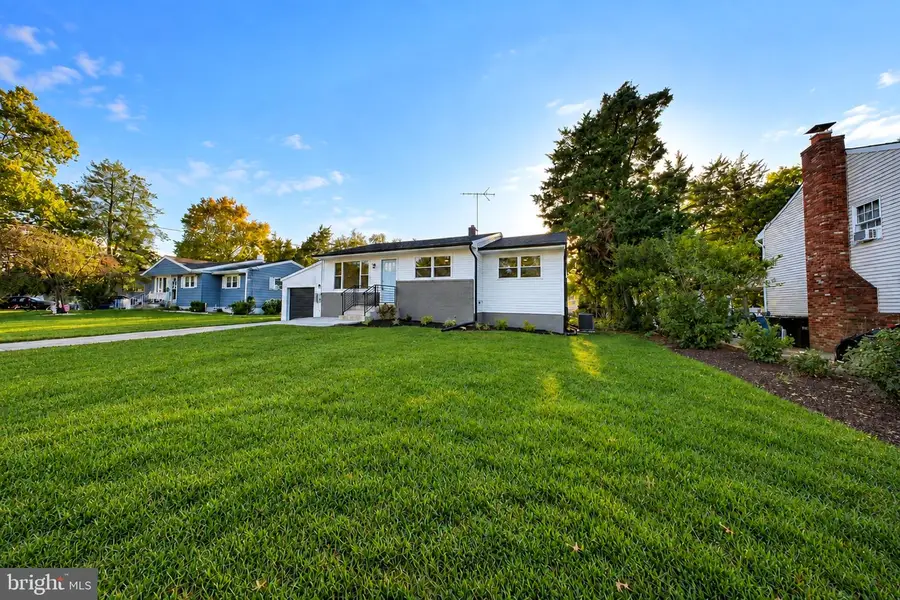 11 Barclay Dr, Blackwood, NJ 08012 - #2