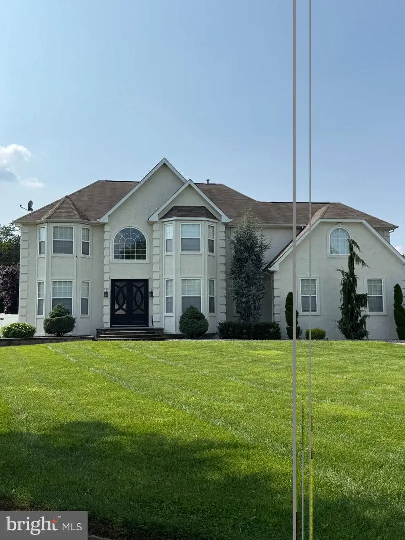 4 Alison Ct, Woodbury, NJ 08096 - #1