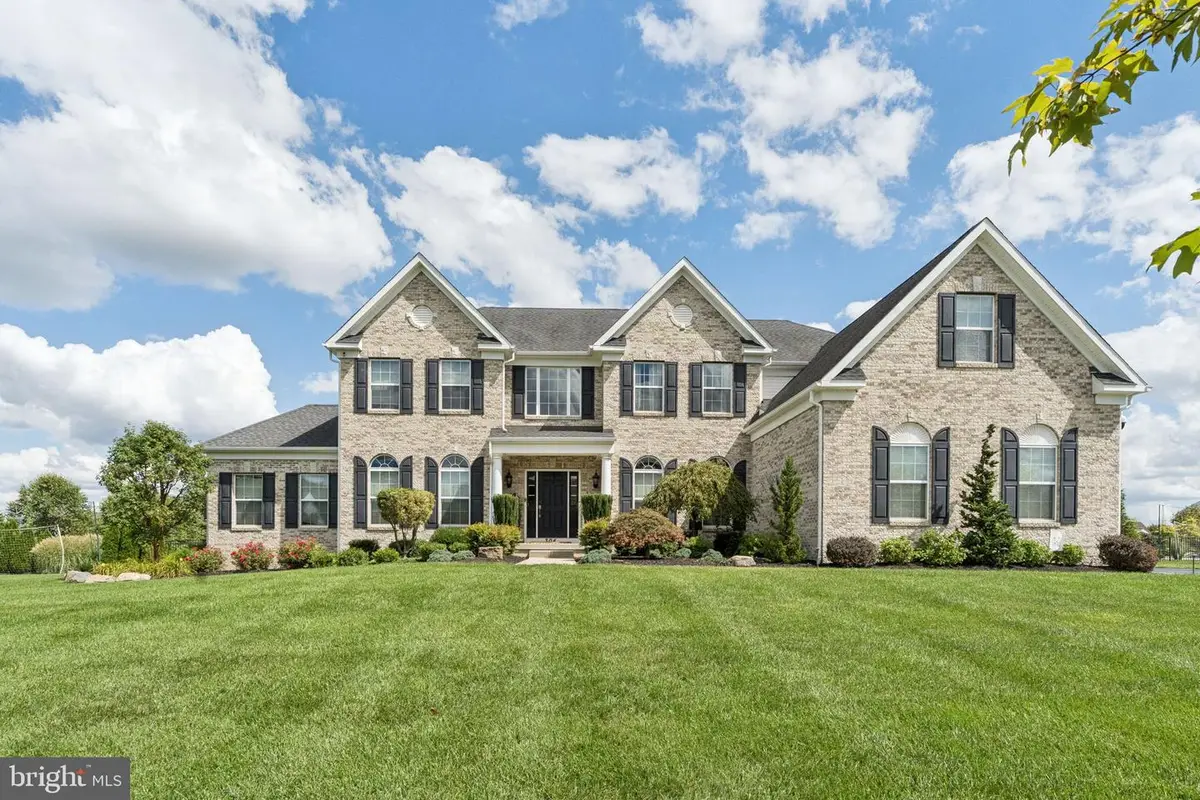 304 Salarno Ct, Mullica Hill, NJ 08062 - #1