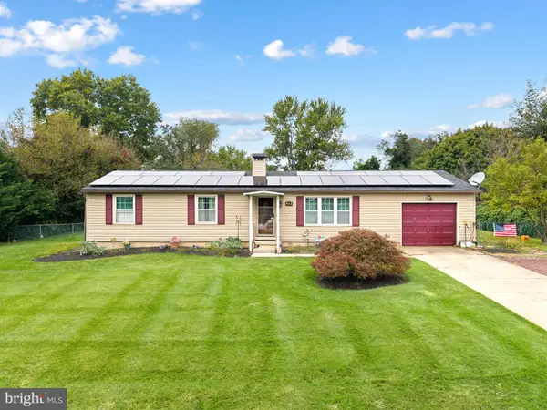 109 Ridgeway Ln, MULLICA HILL, NJ 08062