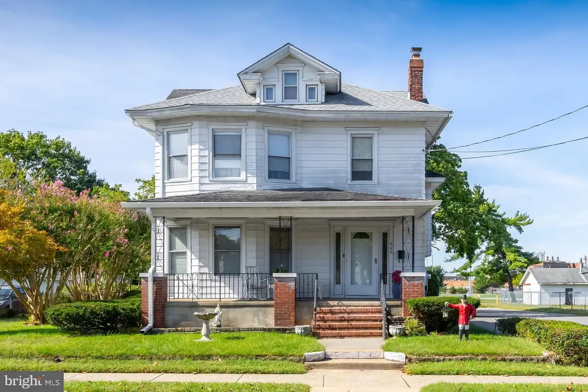 600 N Delaware St, Paulsboro, NJ 08066 - #1