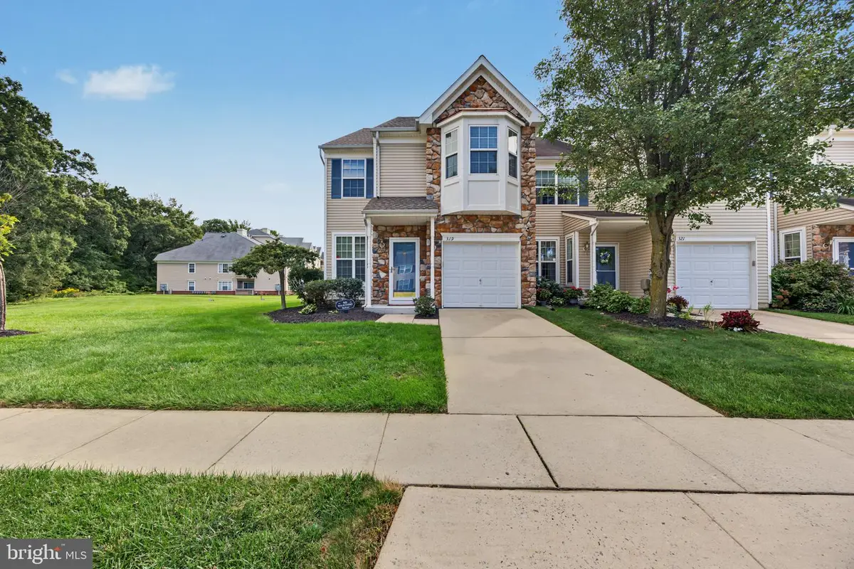 319 Chancellor Dr, Woodbury, NJ 08096 - #1