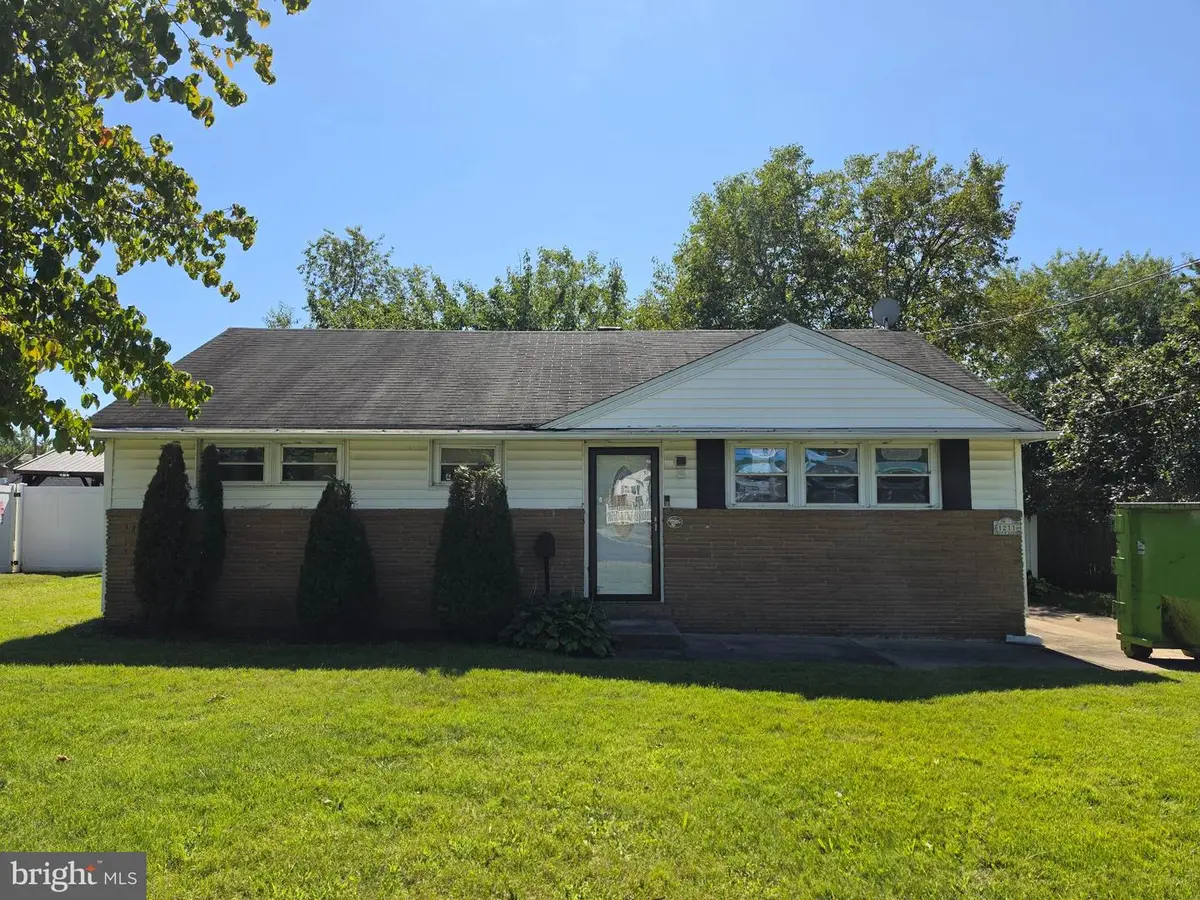 1211 Cooper St, Woodbury, NJ 08096 - #1