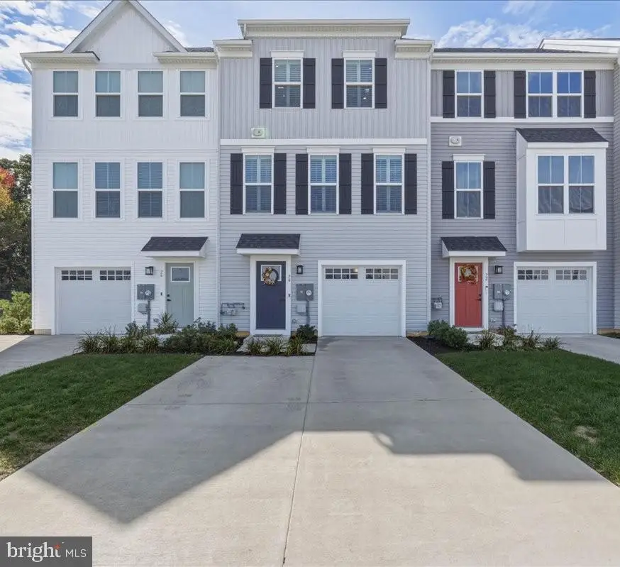 74 Sand Hills Dr, Williamstown, NJ 08094 - #1