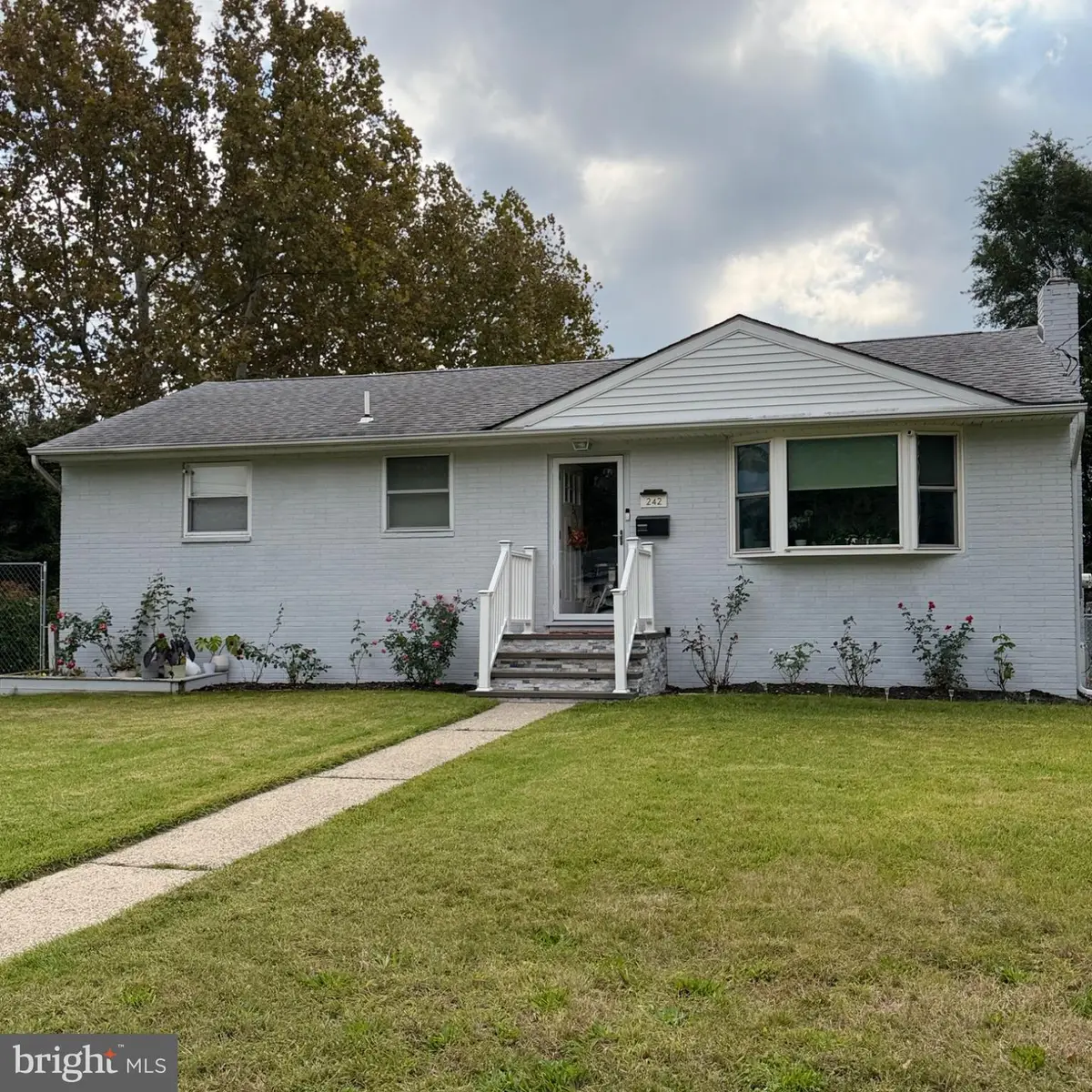242 Morton Ave, Paulsboro, NJ 08066 - #1