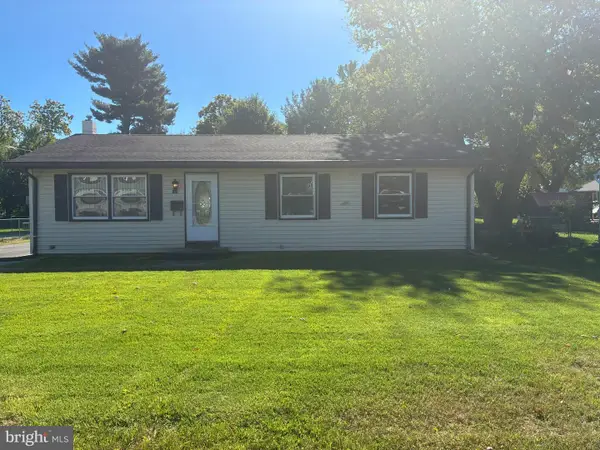 164 W Chestnut St, CLAYTON, NJ 08312