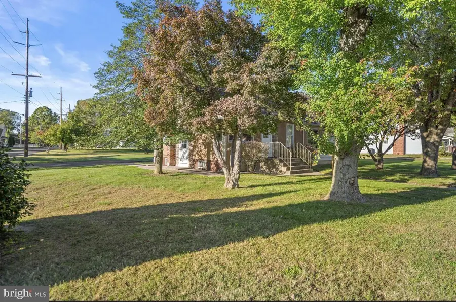 449 Chestnut St, Williamstown, NJ 08094 - #3