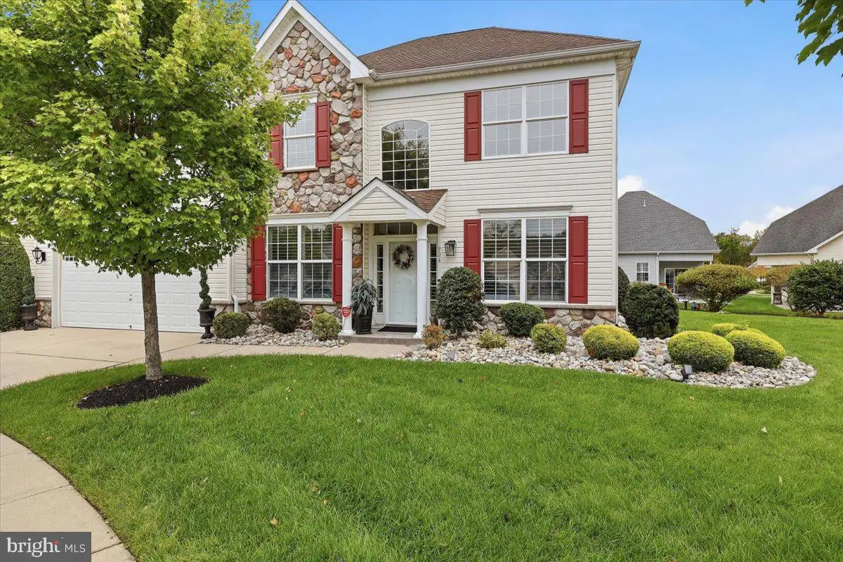 904 Sweet Briar Cir, Woodbury, NJ 08096 - #1