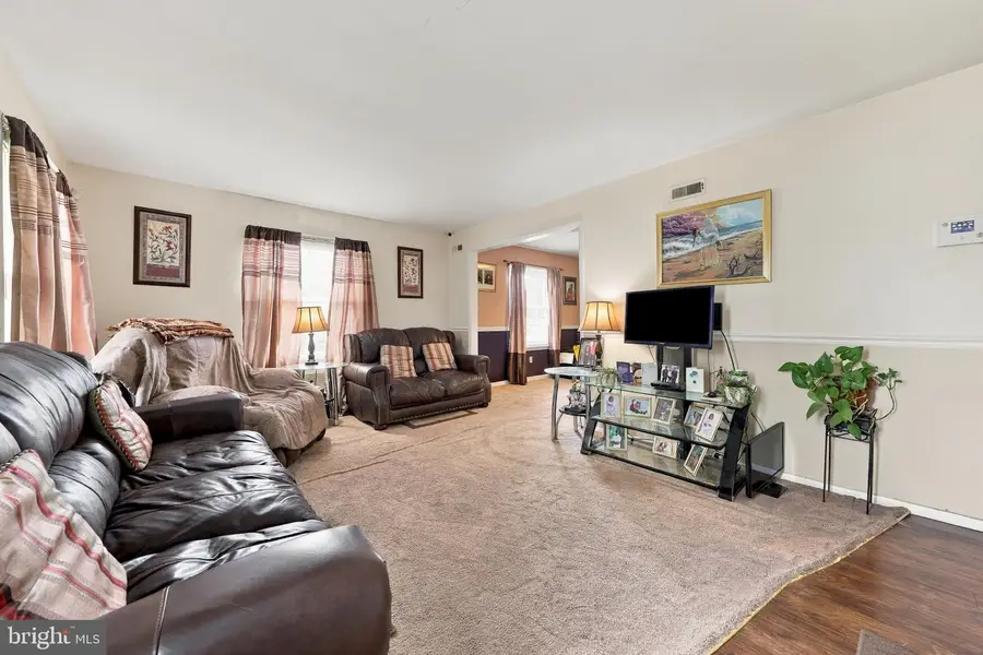 9 Hamilton St, Swedesboro, NJ 08085 - #2