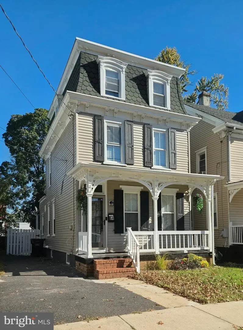 64 E Centre St, Woodbury, NJ 08096 - #2
