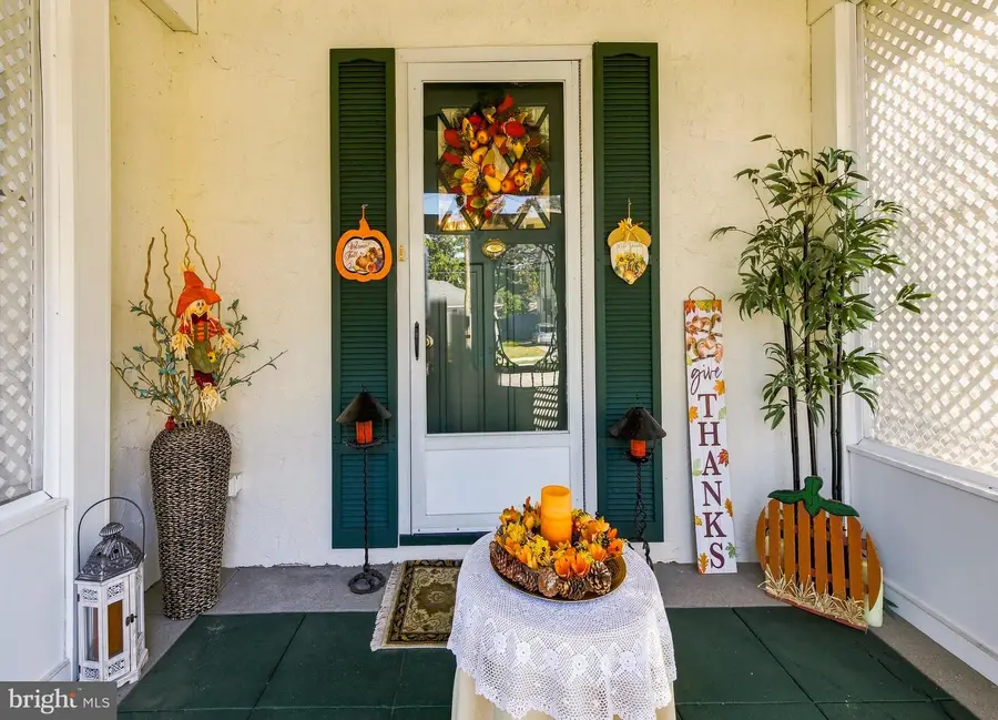 70 N Girard St, Woodbury, NJ 08096 - #2