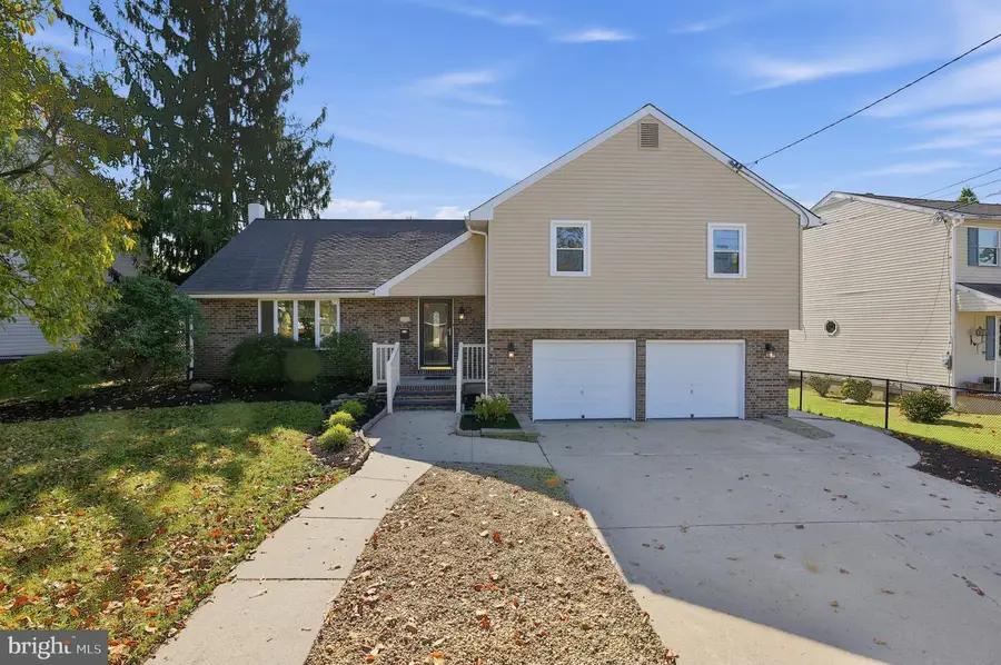 1032 Walnut Ave, Woodbury Heights, NJ 08097 - #3