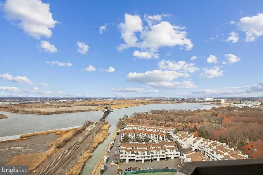 2138 Harmon Cove Tower #2138, Secaucus, NJ 07094 - Image #2