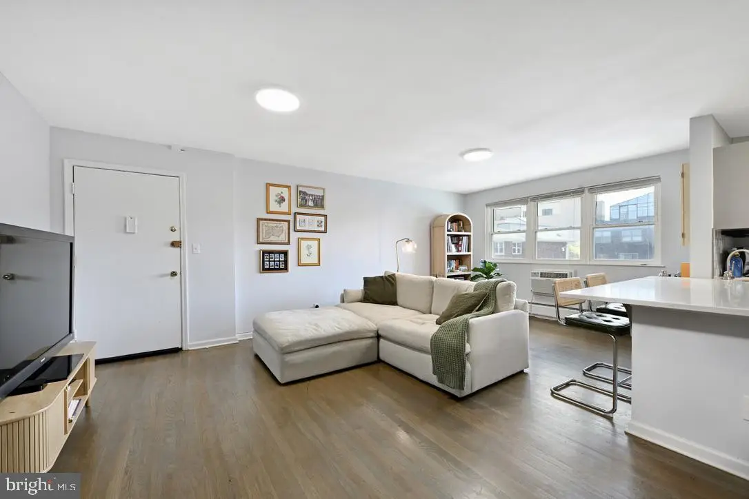 1 Congress St #304, Jersey City, NJ 07307 - #1