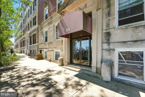 851 John F. Kennedy Blvd E #e1, WEEHAWKEN, NJ 07086