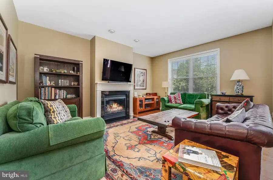 12 Higgins Ct, Flemington, NJ 08822 - #3