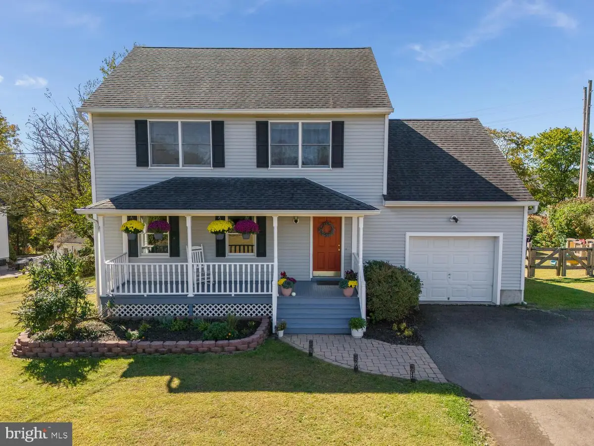 16 Chestnut Ave, Frenchtown, NJ 08825 - Image #1