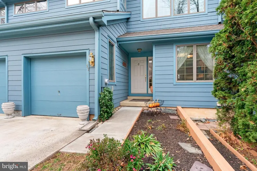 11 Sturbridge Ct, Lambertville, NJ 08530 - Image #3