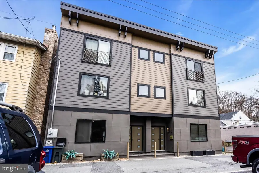 10 Mccready Aly, Lambertville, NJ 08530 - Image #2