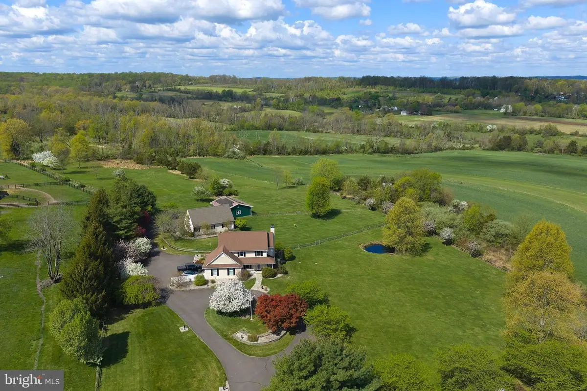 18 Linvale Rd, Ringoes, NJ 08551 - #1