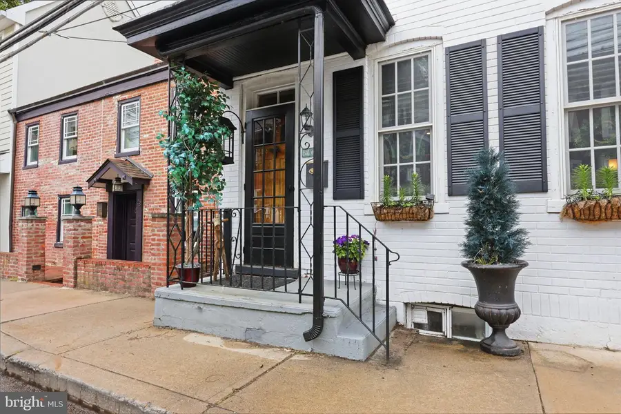 30 Swan St, Lambertville, NJ 08530 - #3