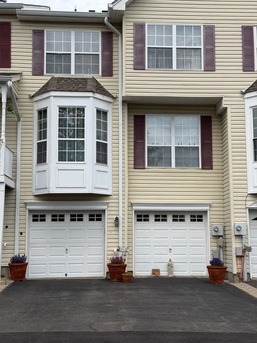 18 Kentworth Ct, Flemington, NJ 08822 - #2