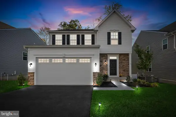 58 Oakwood Blvd, HAMPTON, NJ 08827