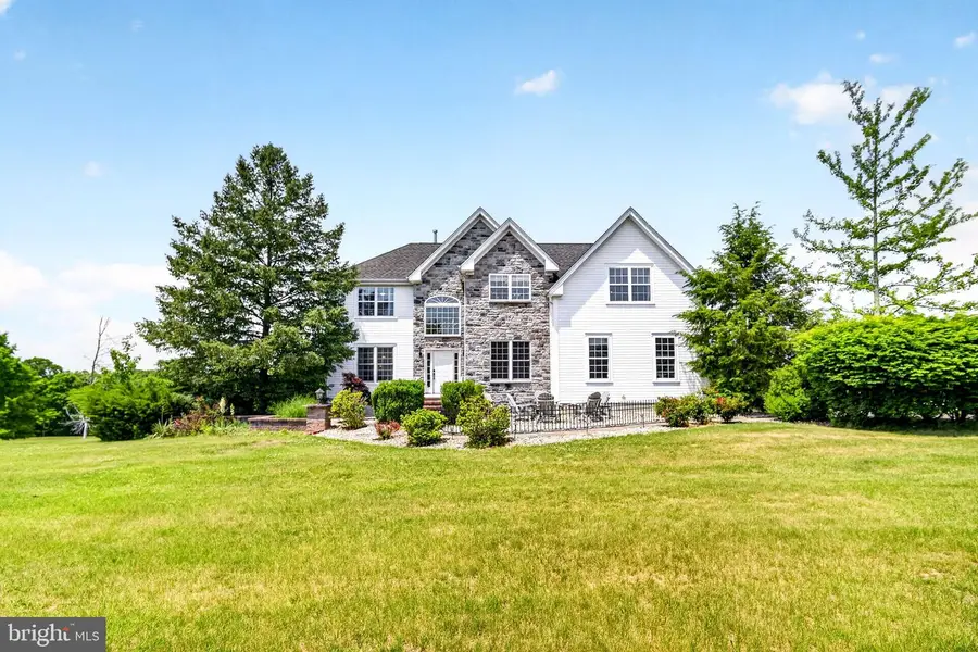 32 Ferris Wheel Dr, Lambertville, NJ 08530 - #2