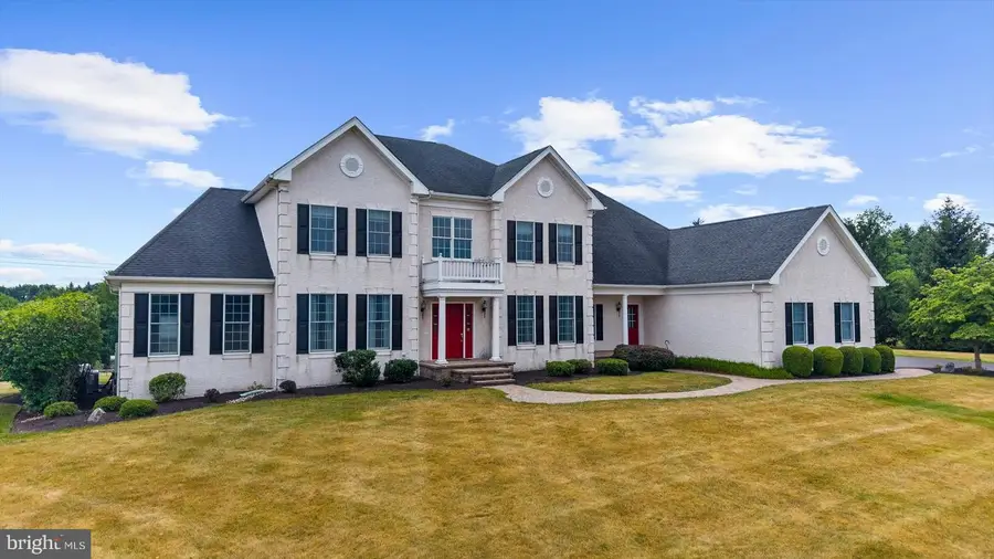 10 Claridge Ln, Flemington, NJ 08822 - #2