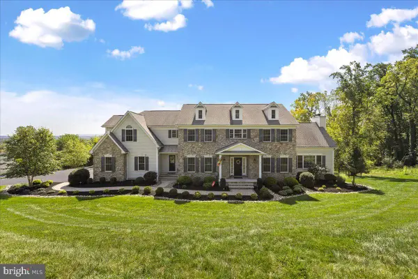 5 Thames Ln, FLEMINGTON, NJ 08822