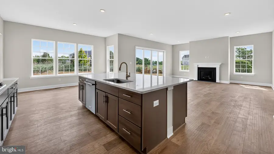 5 Meetinghouse Rd, Wrightstown, NJ 08620 - #3