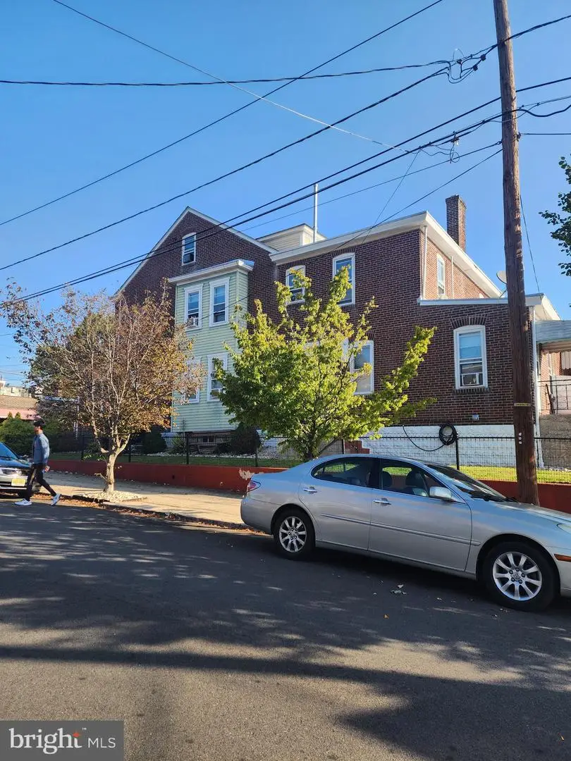 902 Ohio Ave, Trenton, NJ 08638 - Image #2
