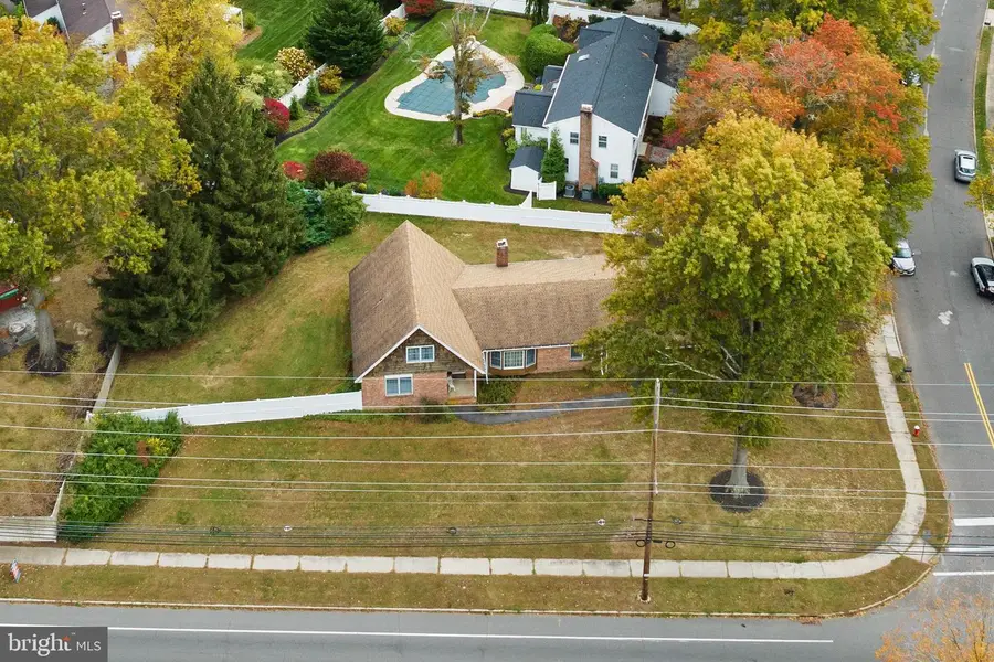 1 Hawk Dr, Princeton Junction, NJ 08550 - Image #2