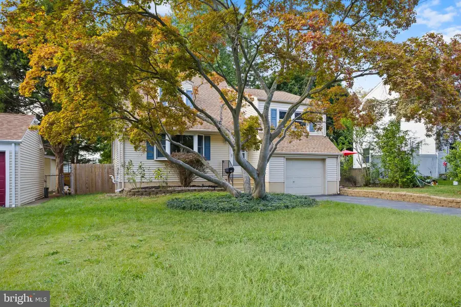 136 Palmer Ln, Ewing Township, NJ 08618 - Image #2