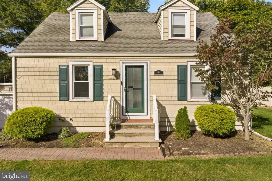 227 Princeton Ave, Hamilton Township, NJ 08619 - Image #3