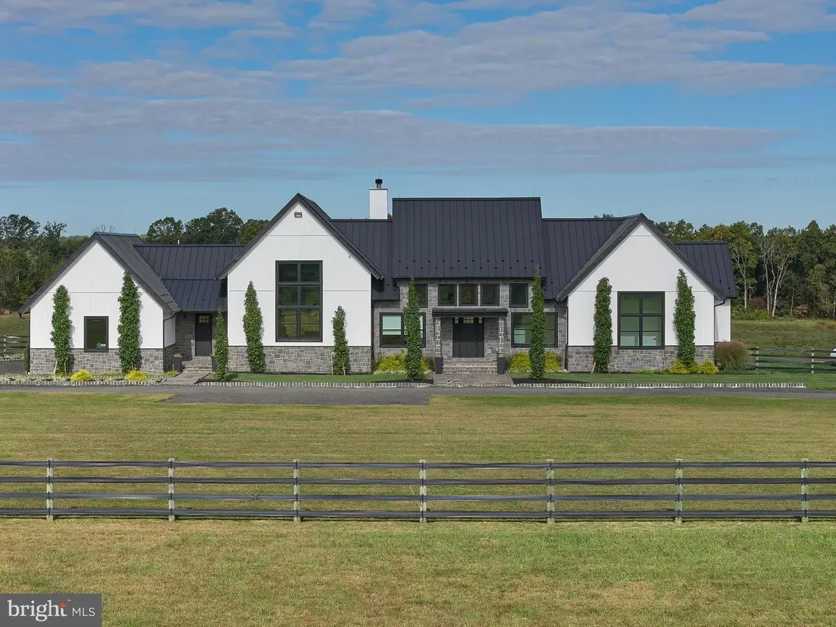 101 Harbourton Woodsville Rd, Pennington, NJ 08534 - Image #1