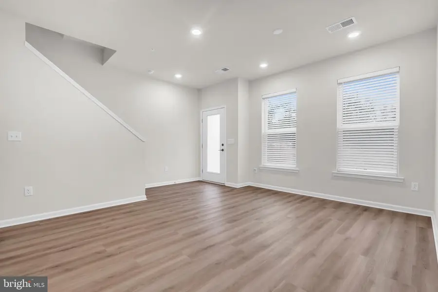 806 Shay Ct, Princeton Junction, NJ 08550 - Image #3