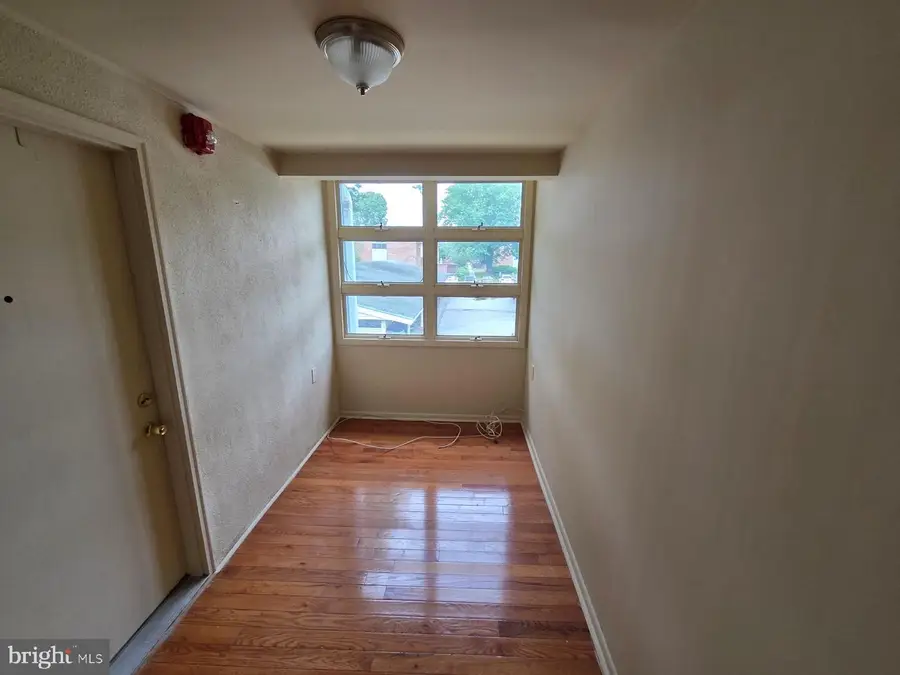 9-j Dennison Dr, East Windsor, NJ 08520 - #3