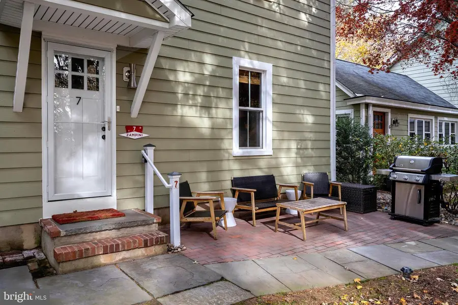 7 Castle Ln, Hopewell, NJ 08525 - #3