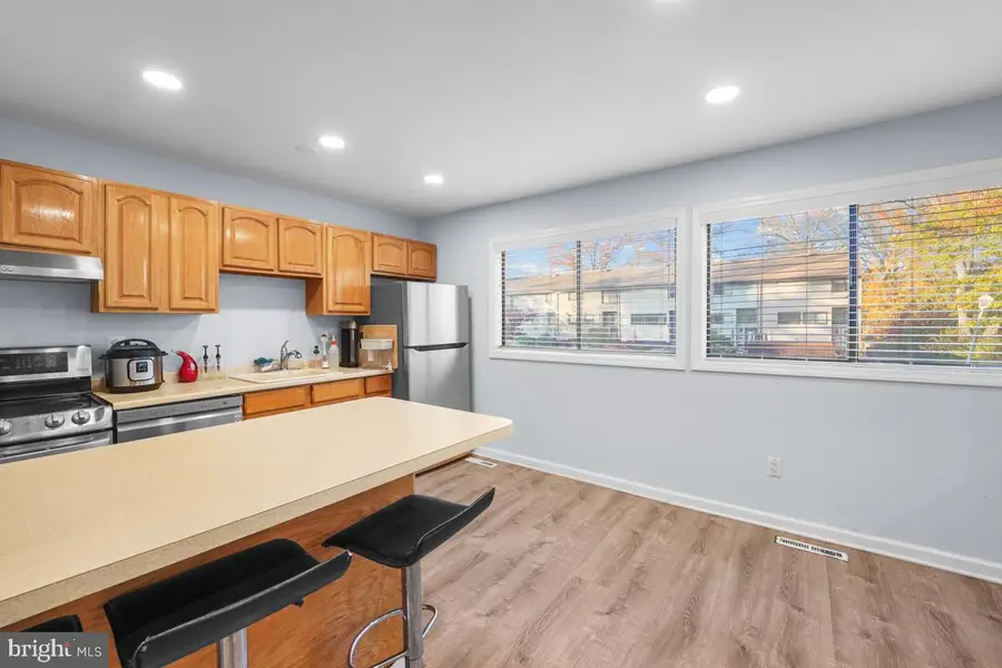 158 Henderson Pl, Hightstown, NJ 08520 - Image #2