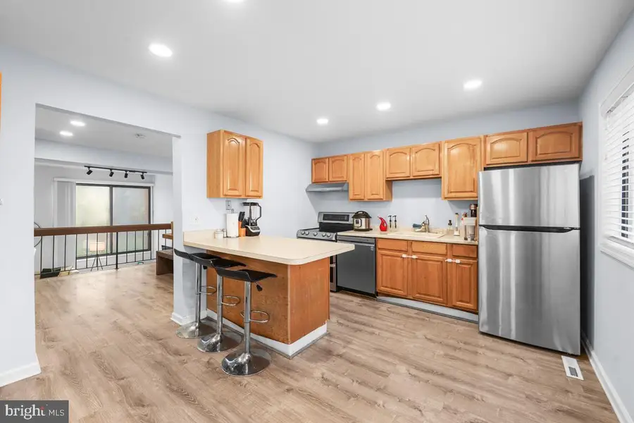 158 Henderson Pl, Hightstown, NJ 08520 - Image #3